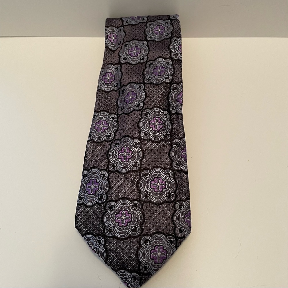 Hart Schaffner Marx Tie Mandala Purple